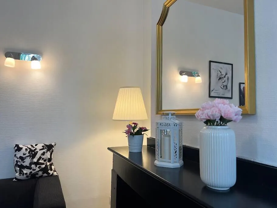 Le Castelet - Paisible T2 Proche Metro Apartment Toulouse France